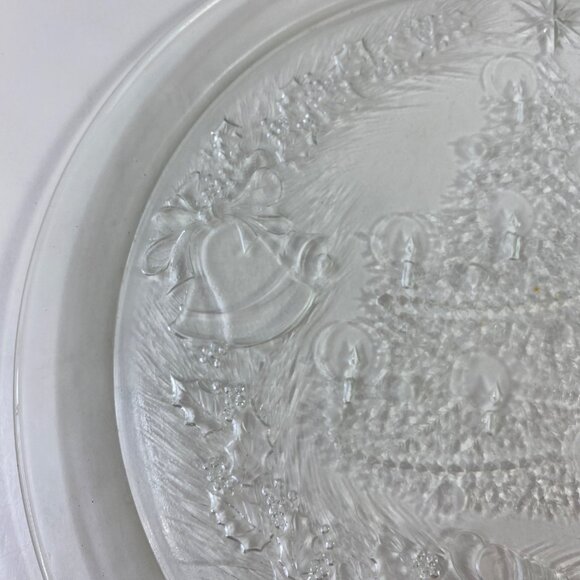 Vintage Clear Glass Christmas Tree Platter With Garlands Bows Bell Design - Picture 5 of 8